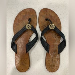 Tory Burch Thora Black Flat Thing Sandal 9